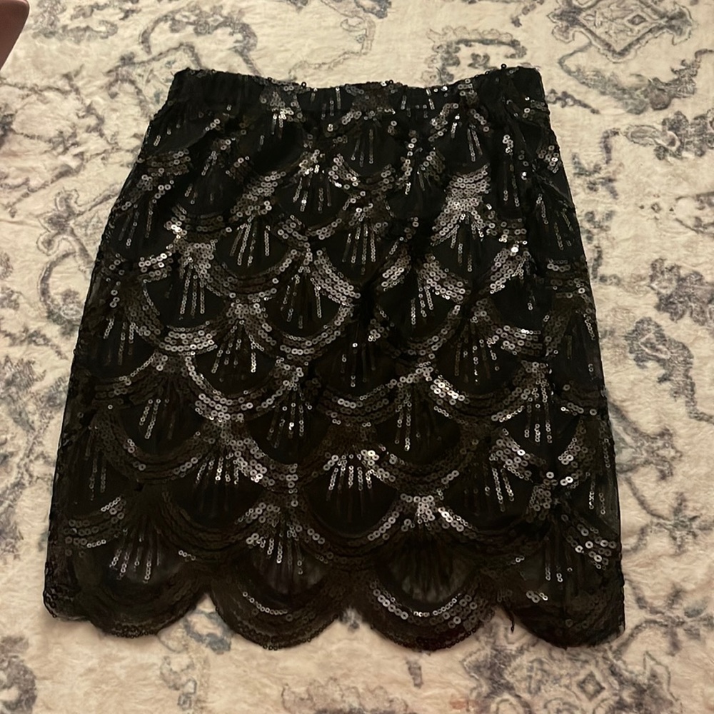 Black sequined elastic skirt